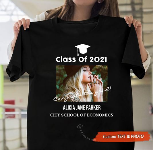 Class of 2022 photo graduate congrats grad script T-Shirt