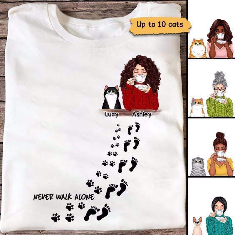 Girl And Cats Never Walk Alone パーソナライズされたシャツ
