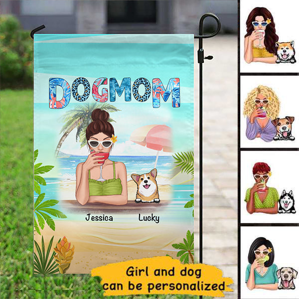 Dog Mom Summer パターン化されたパーソナライズされた名前とデザイン ガーデンフラッグ