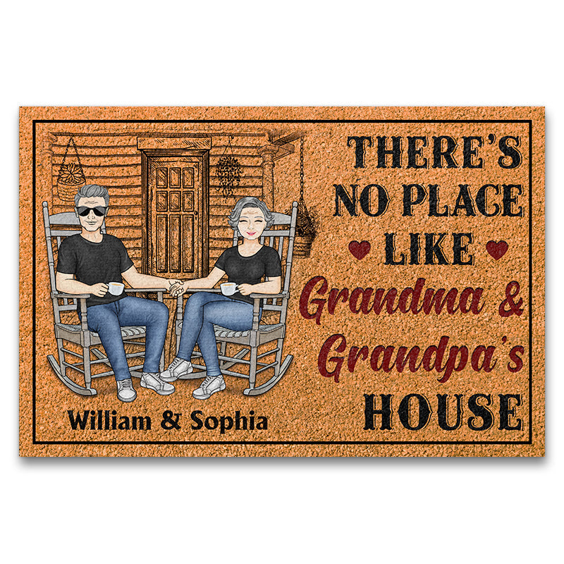 Family Old Couple There's No Place Like Grandma's and Grandpa's House - カップルギフト - パーソナライズされたカスタムドアマット