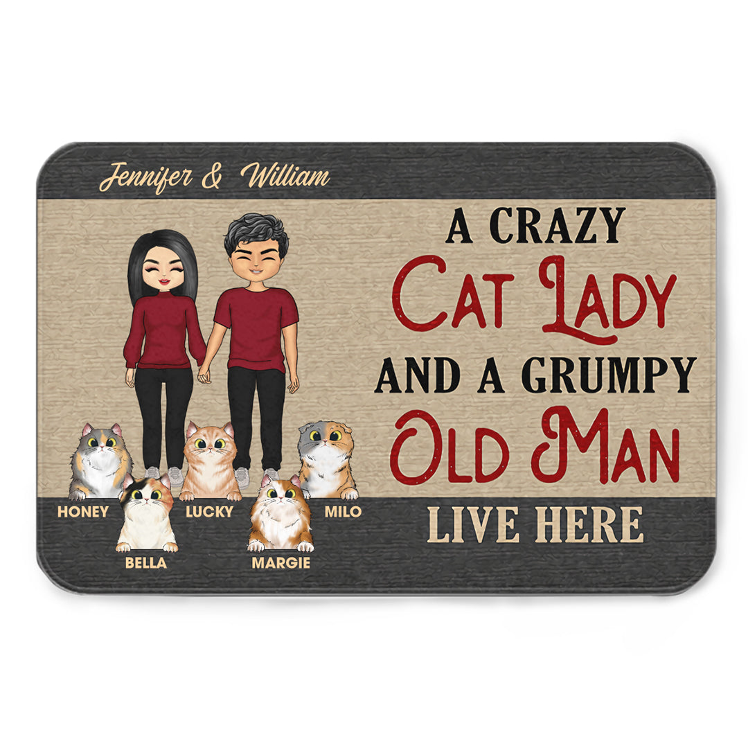 A Crazy Cat Lady and A Grumpy Old Man - カップルギフト - パーソナライズされたカスタムドアマット