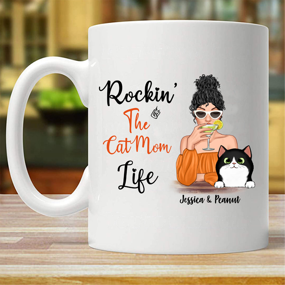 Rockin' Cat Mom Life Cocktail Girl 名入れマグカップ (両面印刷)